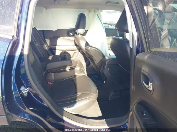 3C4NJDBB1JT223418 2018 JEEP COMPASS - Image 8