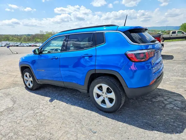3C4NJDBB1JT231499 2018 JEEP COMPASS - Image 2