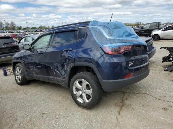 3C4NJDBB1JT232944 2018 JEEP COMPASS - Image 2