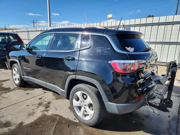 3C4NJDBB1JT239120 2018 JEEP COMPASS - Image 2