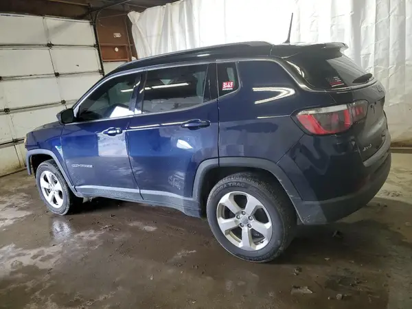3C4NJDBB1JT239392 2018 JEEP COMPASS - Image 2