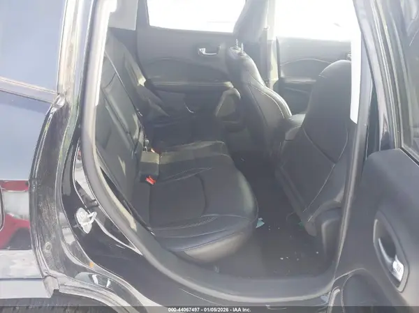 3C4NJDBB1JT246648 2018 JEEP COMPASS - Image 8
