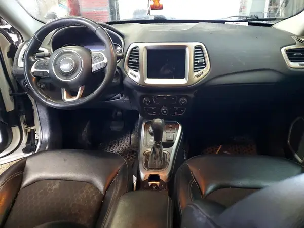 3C4NJDBB1JT251364 2018 JEEP COMPASS - Image 8