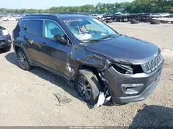 3C4NJDBB1JT255690 2018 JEEP COMPASS