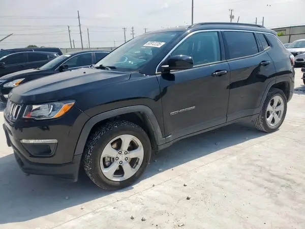 3C4NJDBB1JT261988 2018 JEEP COMPASS - Image 1