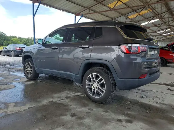 3C4NJDBB1JT281545 2018 JEEP COMPASS - Image 2