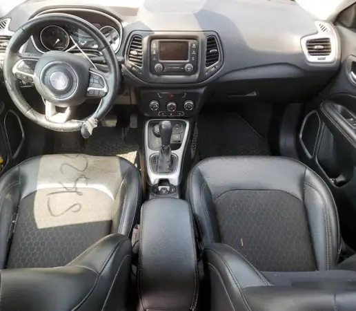 3C4NJDBB1JT281934 2018 JEEP COMPASS - Image 8