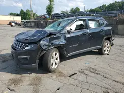 3C4NJDBB1JT282131 2018 JEEP COMPASS