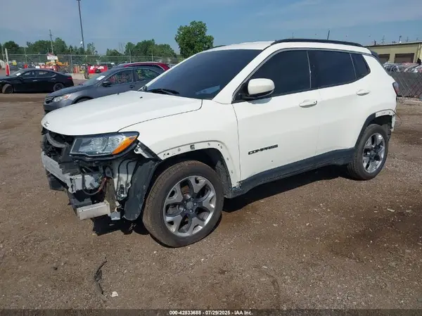 3C4NJDBB1JT282193 2018 JEEP COMPASS - Image 2