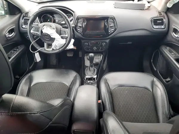 3C4NJDBB1JT298703 2018 JEEP COMPASS - Image 8
