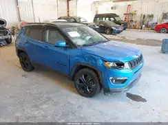 3C4NJDBB1JT313426 2018 JEEP COMPASS