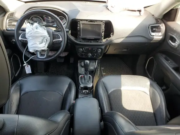 3C4NJDBB1JT314141 2018 JEEP COMPASS - Image 8