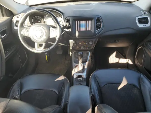 3C4NJDBB1JT331649 2018 JEEP COMPASS - Image 8