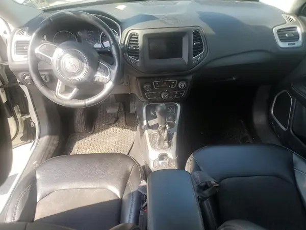 3C4NJDBB1JT333224 2018 JEEP COMPASS - Image 8