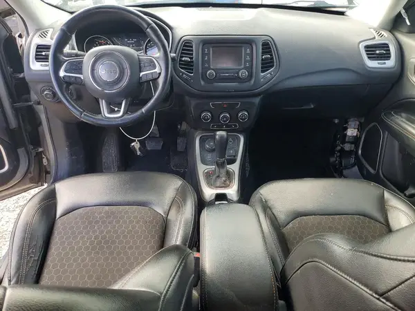 3C4NJDBB1JT345163 2018 JEEP COMPASS - Image 8