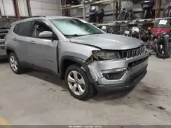 3C4NJDBB1JT349519 2018 JEEP COMPASS