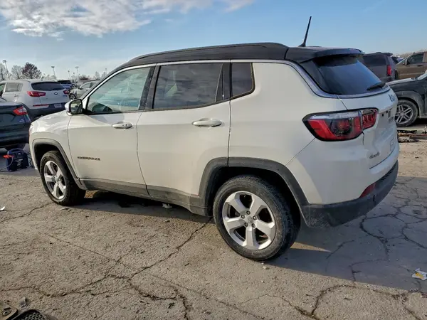 3C4NJDBB1JT349715 2018 JEEP COMPASS - Image 2