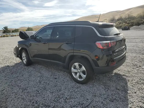3C4NJDBB1JT359743 2018 JEEP COMPASS - Image 2