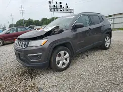 3C4NJDBB1JT366420 2018 JEEP COMPASS