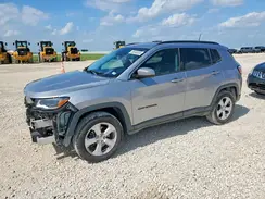 3C4NJDBB1JT372251 2018 JEEP COMPASS