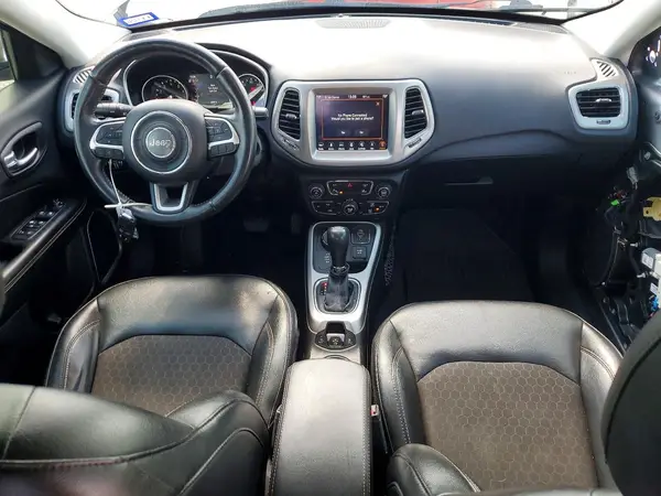 3C4NJDBB1JT372251 2018 JEEP COMPASS - Image 8