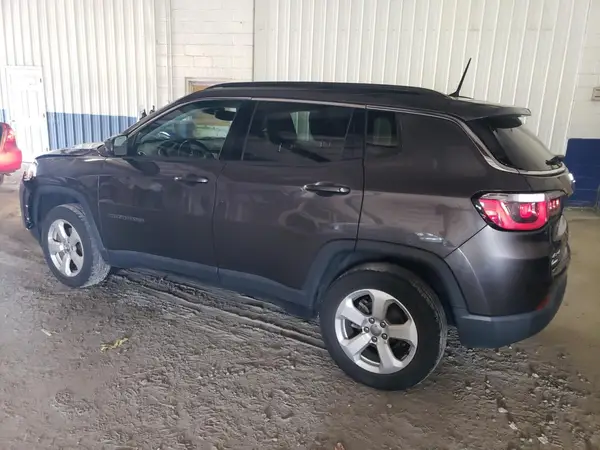 3C4NJDBB1JT373528 2018 JEEP COMPASS - Image 2
