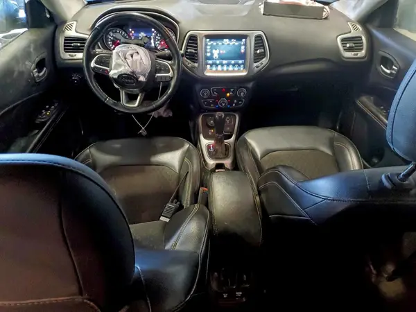 3C4NJDBB1JT392547 2018 JEEP COMPASS - Image 8