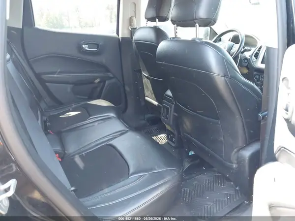 3C4NJDBB1JT393648 2018 JEEP COMPASS - Image 8