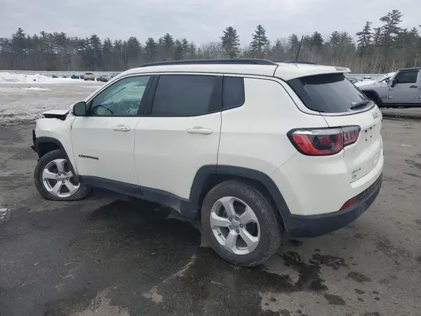 3C4NJDBB1JT398204 2018 JEEP COMPASS - Image 2