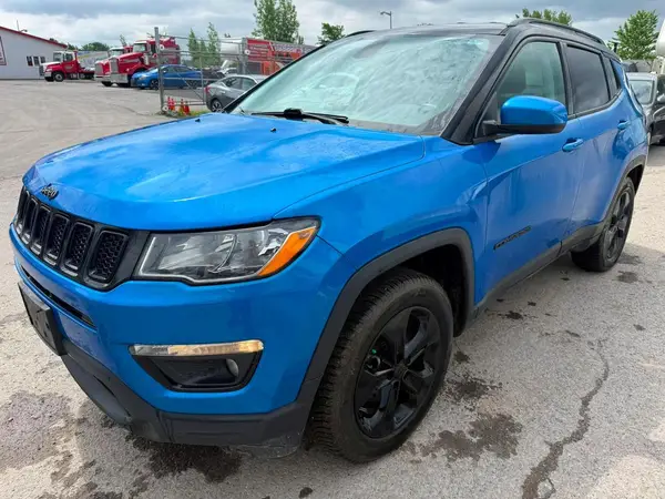 3C4NJDBB1JT399482 2018 JEEP COMPASS - Image 2