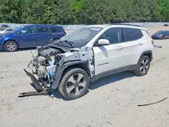 3C4NJDBB1JT402414 2018 JEEP COMPASS