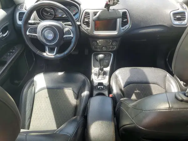 3C4NJDBB1JT402414 2018 JEEP COMPASS - Image 8