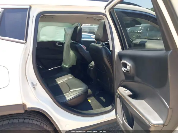 3C4NJDBB1JT423375 2018 JEEP COMPASS - Image 8