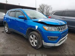 3C4NJDBB1JT423652 2018 JEEP COMPASS