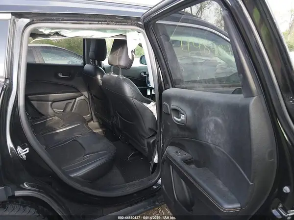 3C4NJDBB1JT433808 2018 JEEP COMPASS - Image 8