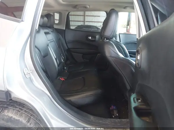 3C4NJDBB1JT456439 2018 JEEP COMPASS - Image 8