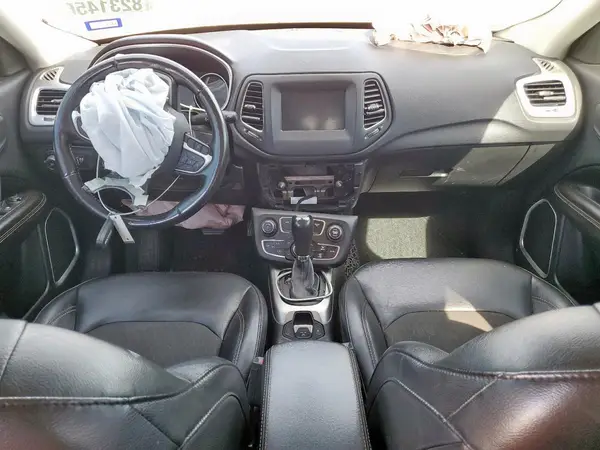 3C4NJDBB1JT457350 2018 JEEP COMPASS - Image 8