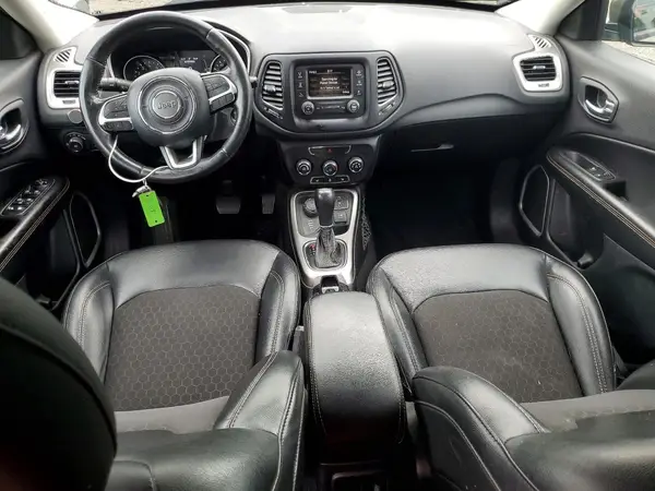 3C4NJDBB1JT467618 2018 JEEP COMPASS - Image 8