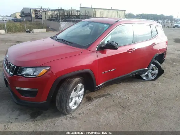 3C4NJDBB1JT480515 2018 JEEP COMPASS - Image 2