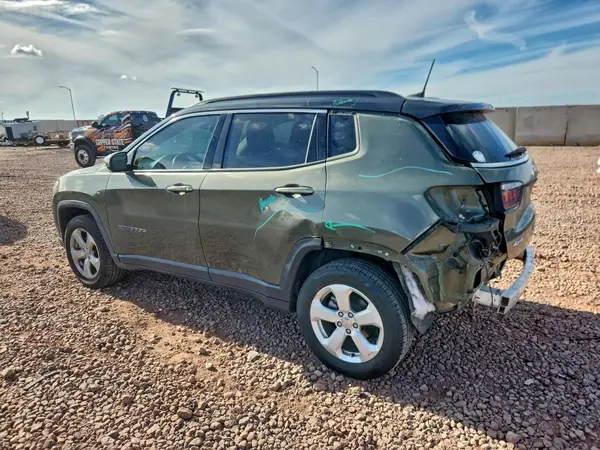 3C4NJDBB1JT484872 2018 JEEP COMPASS - Image 2