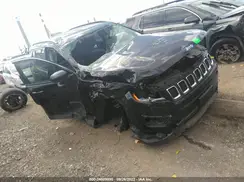 3C4NJDBB1JT485407 2018 JEEP COMPASS