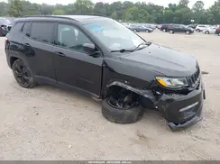 3C4NJDBB1JT492552 2018 JEEP COMPASS