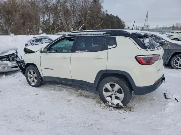 3C4NJDBB1JT493698 2018 JEEP COMPASS - Image 2