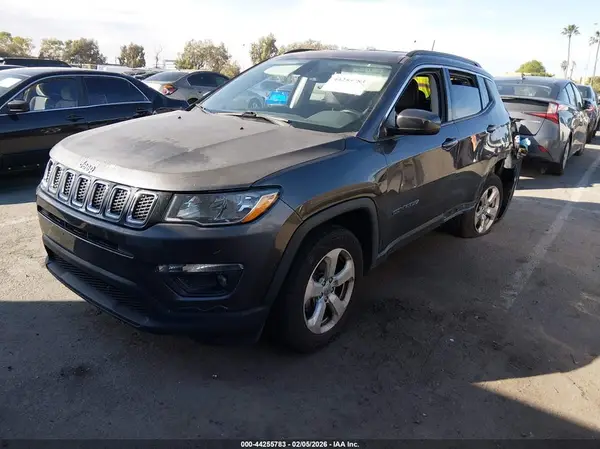3C4NJDBB1KT597335 2019 JEEP COMPASS - Image 2