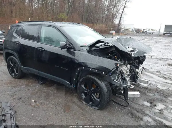 3C4NJDBB1KT601609 2019 JEEP COMPASS - Image 1