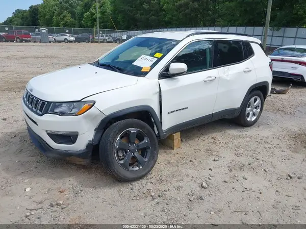 3C4NJDBB1KT639082 2019 JEEP COMPASS - Image 2