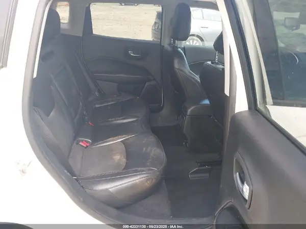 3C4NJDBB1KT639082 2019 JEEP COMPASS - Image 8