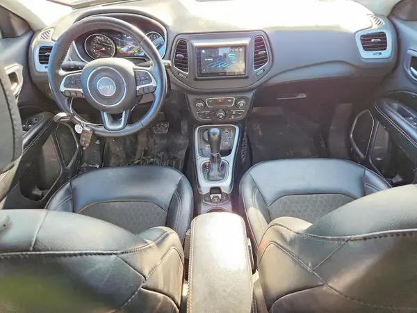 3C4NJDBB1KT641527 2019 JEEP COMPASS - Image 8