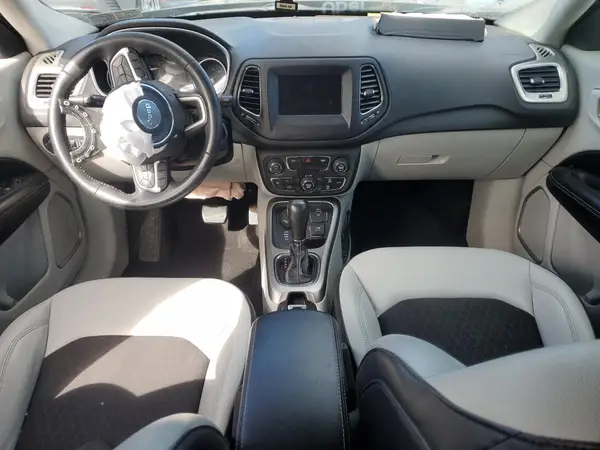 3C4NJDBB1KT647036 2019 JEEP COMPASS - Image 8