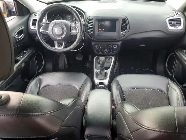 3C4NJDBB1KT647697 2019 JEEP COMPASS - Image 8